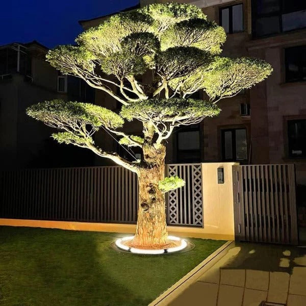 LED Tree Spotlight – IP65 Warm White Garden Uplight