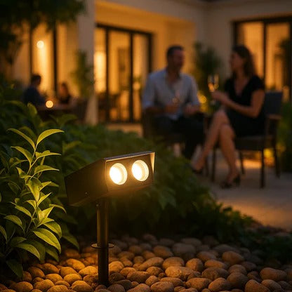 Solar Spot Light with Zoom Lens – RGB & Warm White LED