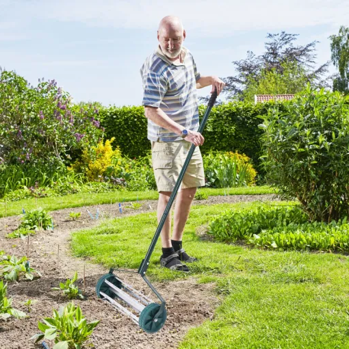 Manual Lawn Aerator – Rolling Spike Tool, 18in Wide