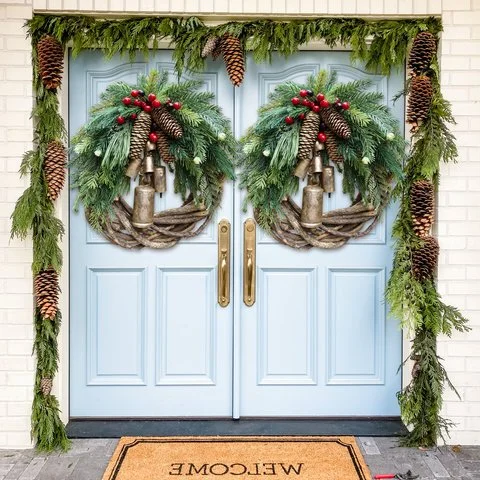Farmhouse Christmas Wreath – Pine Cone & Bell, 17 Inch